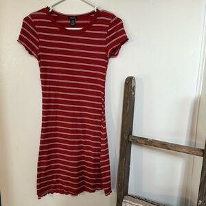 Rue21 Short-Sleeve Sweater Dress in Reddish/Orange with White Stripes (Size XS)